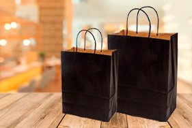 Черные крафт пакеты с кручеными ручками