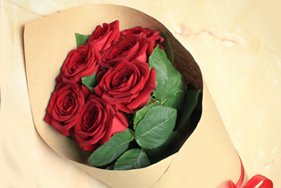 Крафтовая бумага для флористики: преимущества и применение
